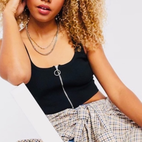 Wild Fable Black Tank-top with Silver zipper - Picture 4 of 4